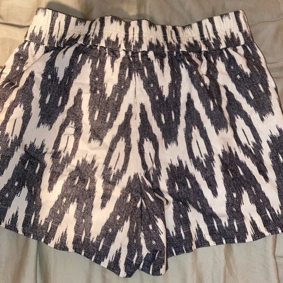 J Crew Batik Geometric Pattern Linen Shorts Business Casual Office wear Madewell - Picture 7 of 8